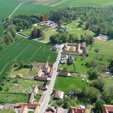 Florimont - Vaste Gite A La Ferme Villers-Chatel Exterior photo